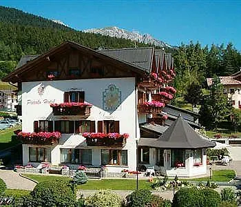 Il Piccolo Dolomiti Hotel