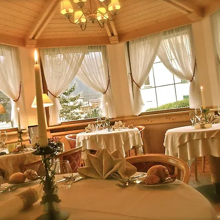 Il Piccolo Dolomiti Hotel 4*