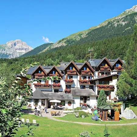 Il Piccolo Dolomiti Hotel